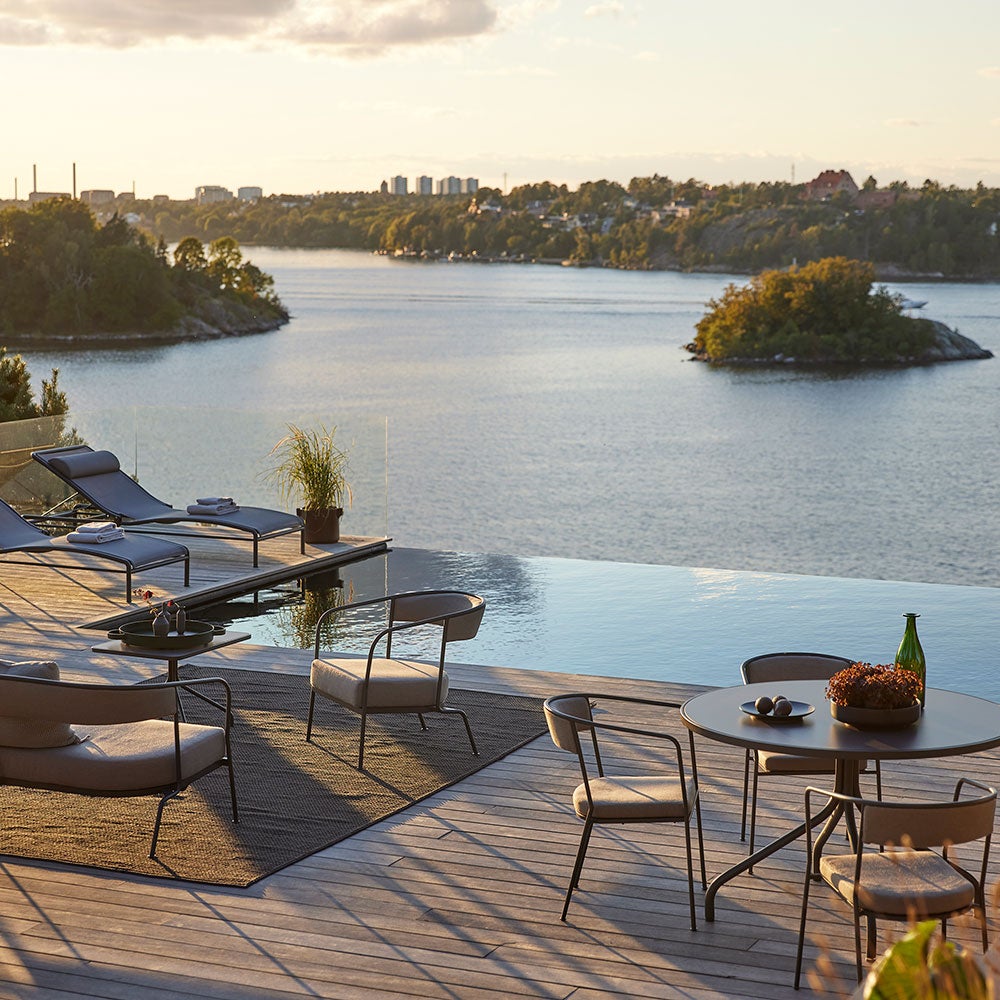 Arholma dining table round 120cm dark grey 