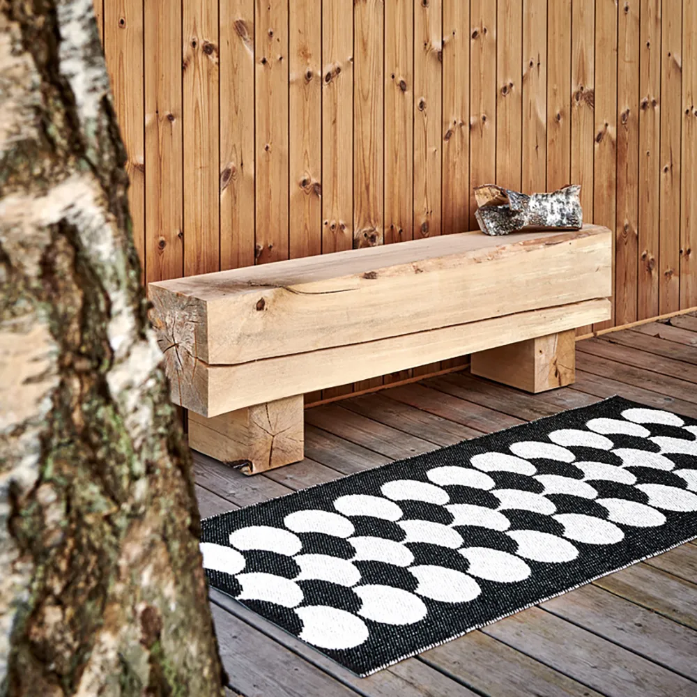 Alternativ bild 1 för Pappelina Poppy plastmatta 70 x 150 cm, black