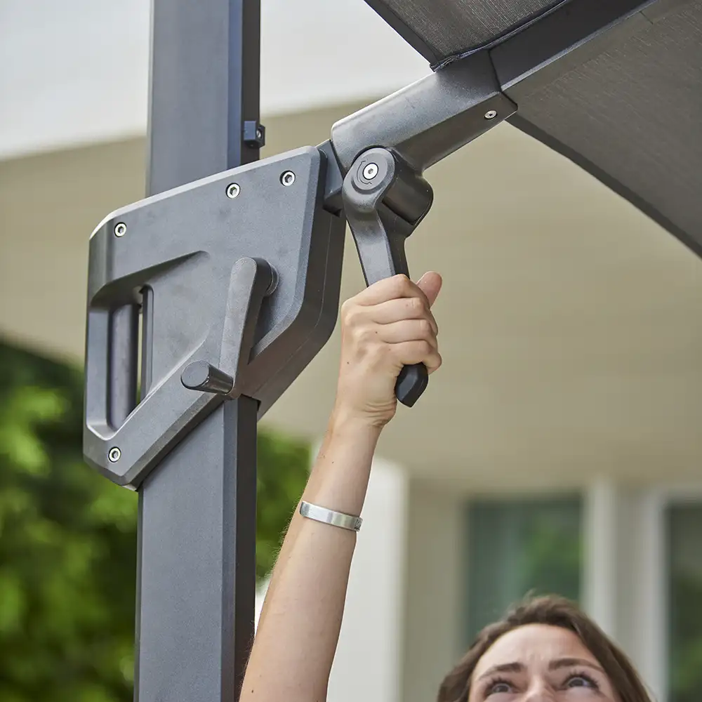 Hyde Luxe Tilt Parasoll 300x300 cm Taupe/Wood Look 