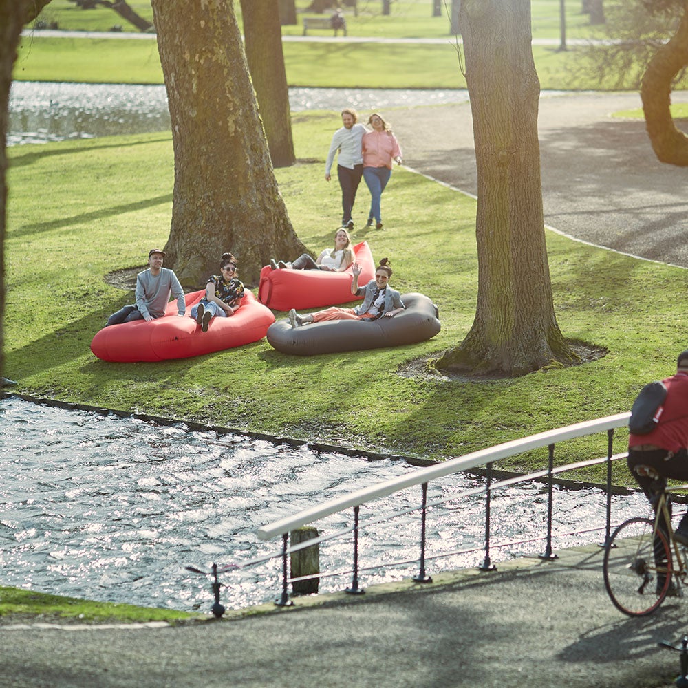 Lamzac 3.0 uppblåsbar divan red 