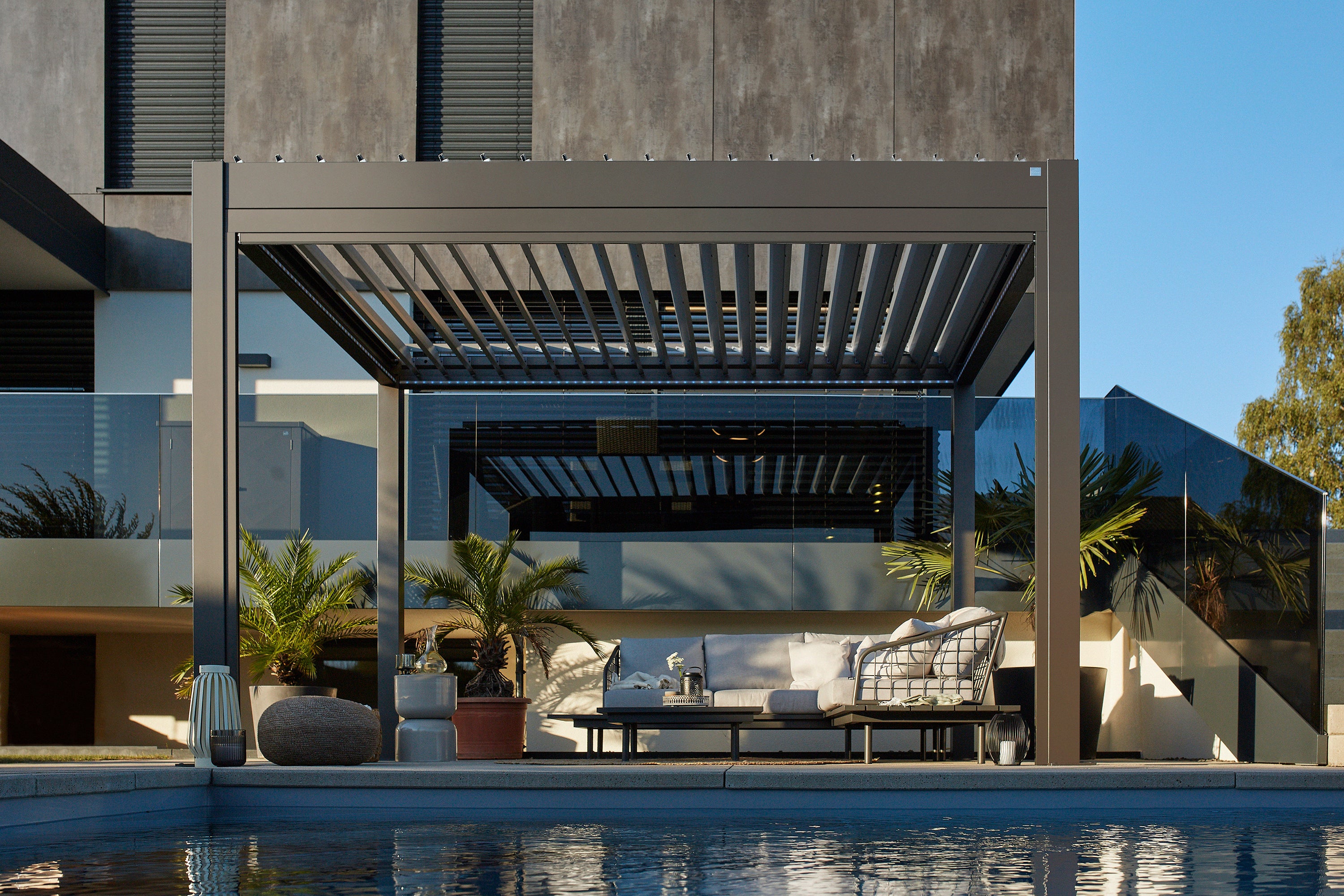 Pergola size 4 x 3 metallic quartz grey/silver