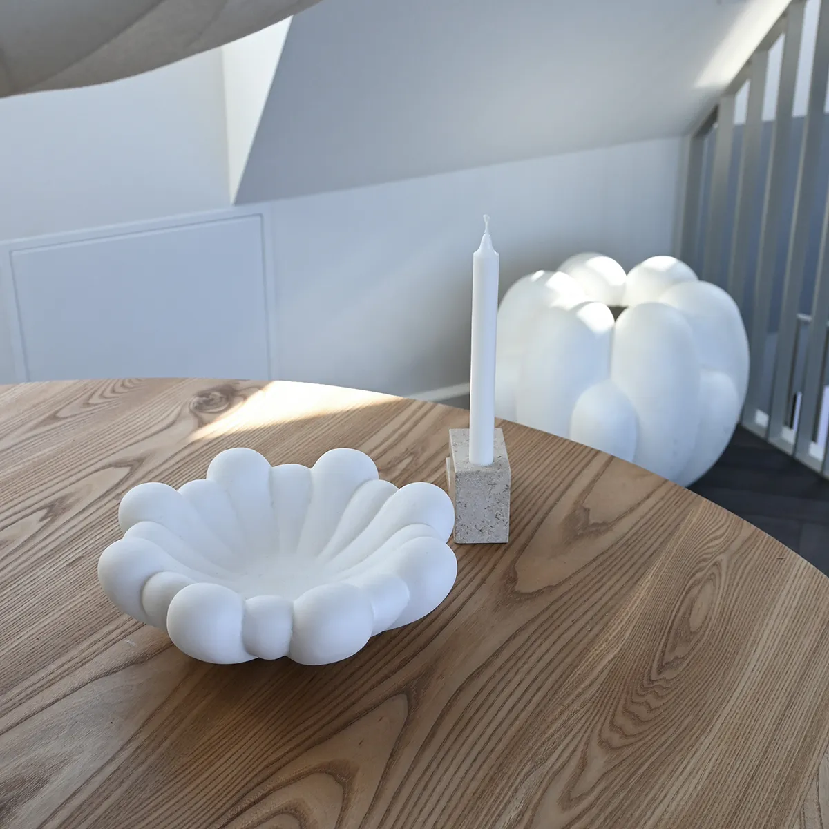 Handgjord Dekorationsskål Bloom Bone White Ø 28,5 cm