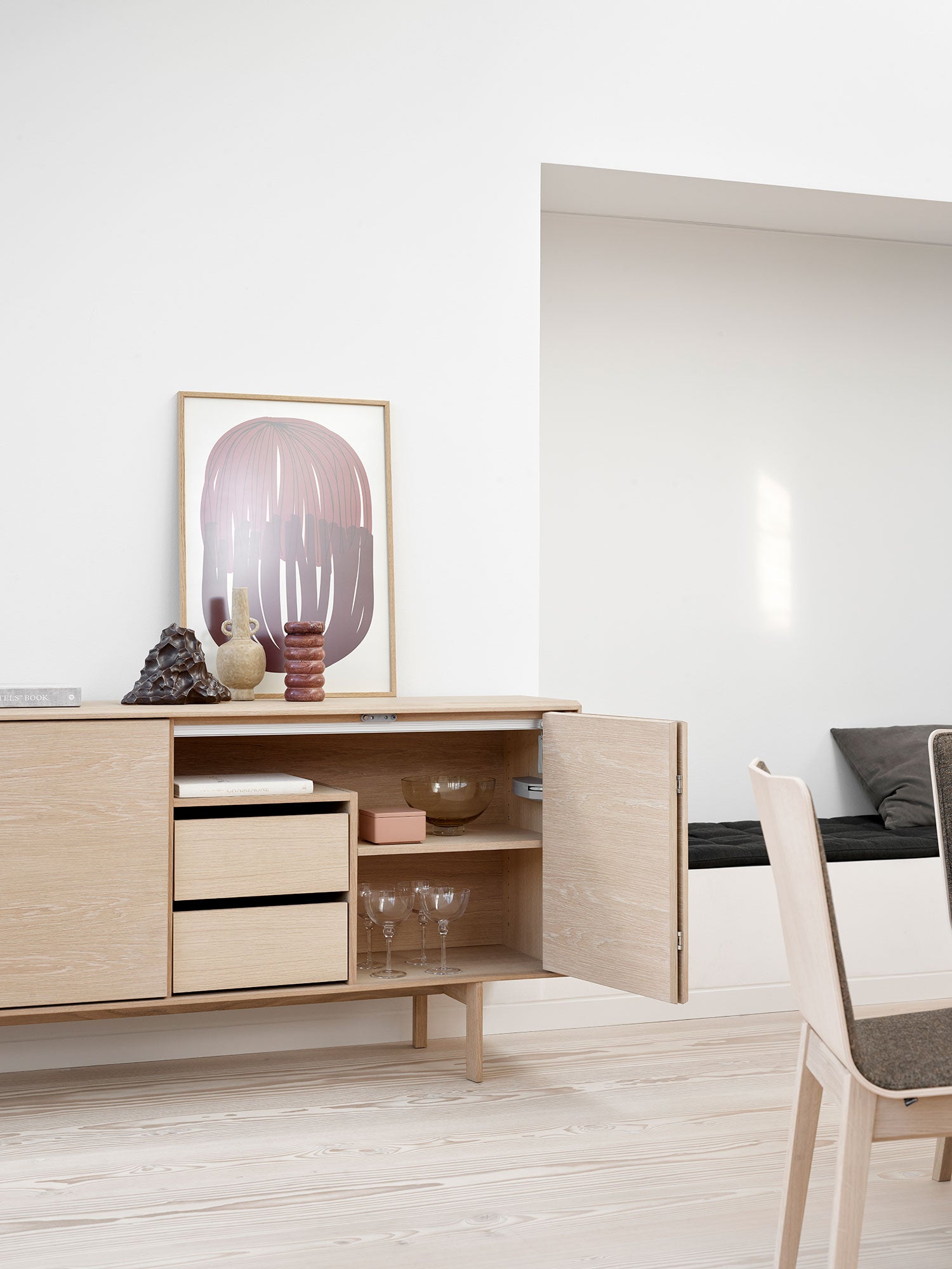 Sm544 Skänk Ek Vitolja 190X43X85Cm 