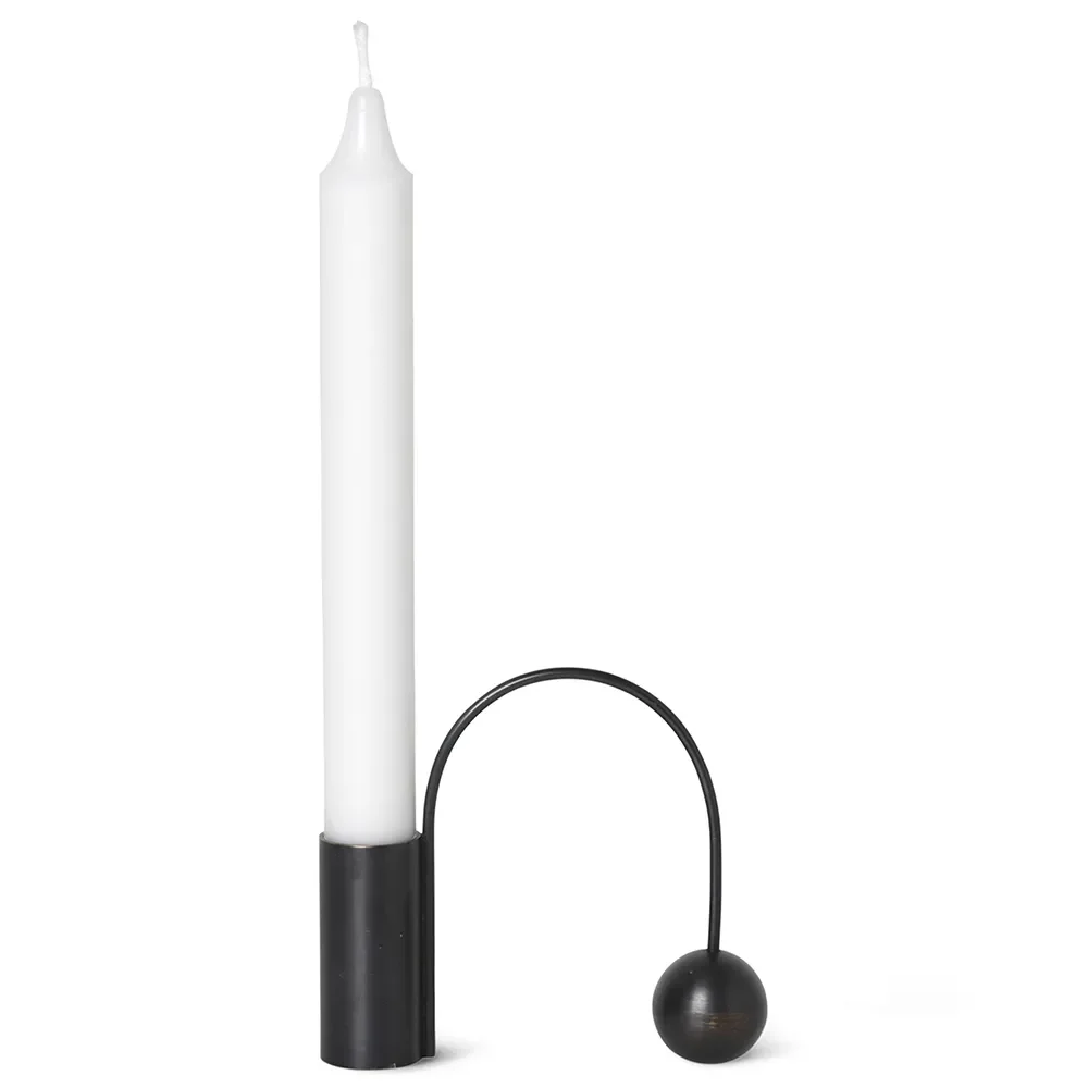 Produktfoto för Ferm Living - Balance Candle Holder - Ljusstake - Black Brass - B12,5 D4,2 H9 cm