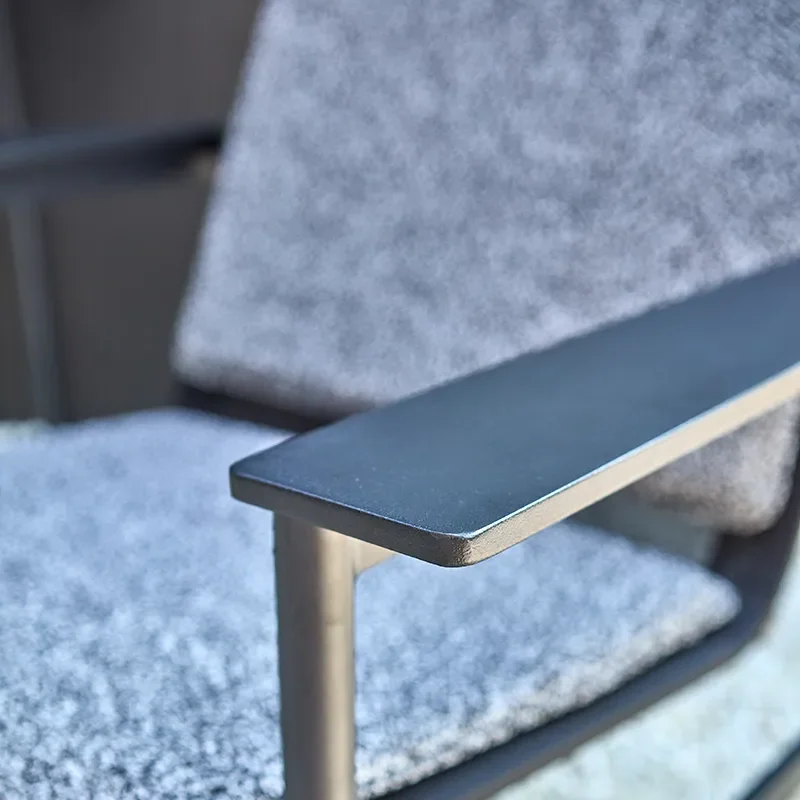 Soro fåtölj Svart / Teddy ant