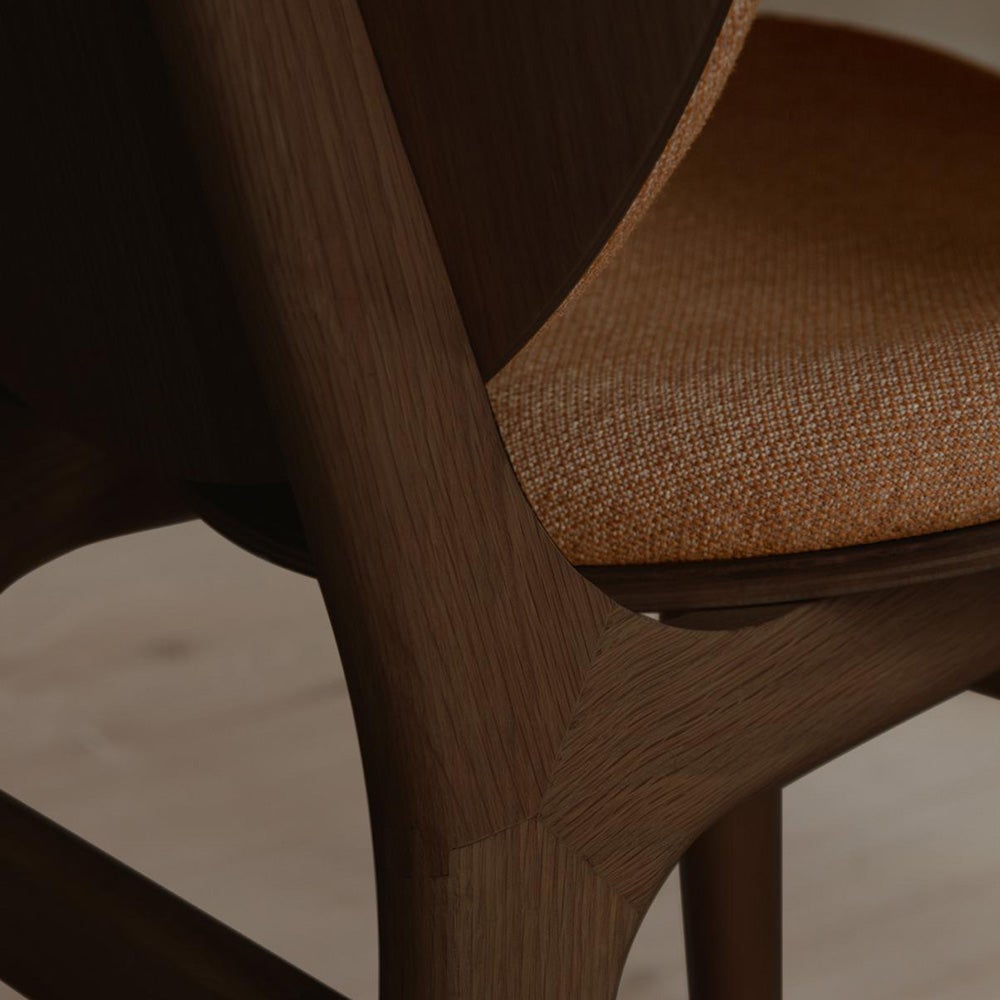 A Conversation Piece Matstol Dark Oak/Sugar Brown