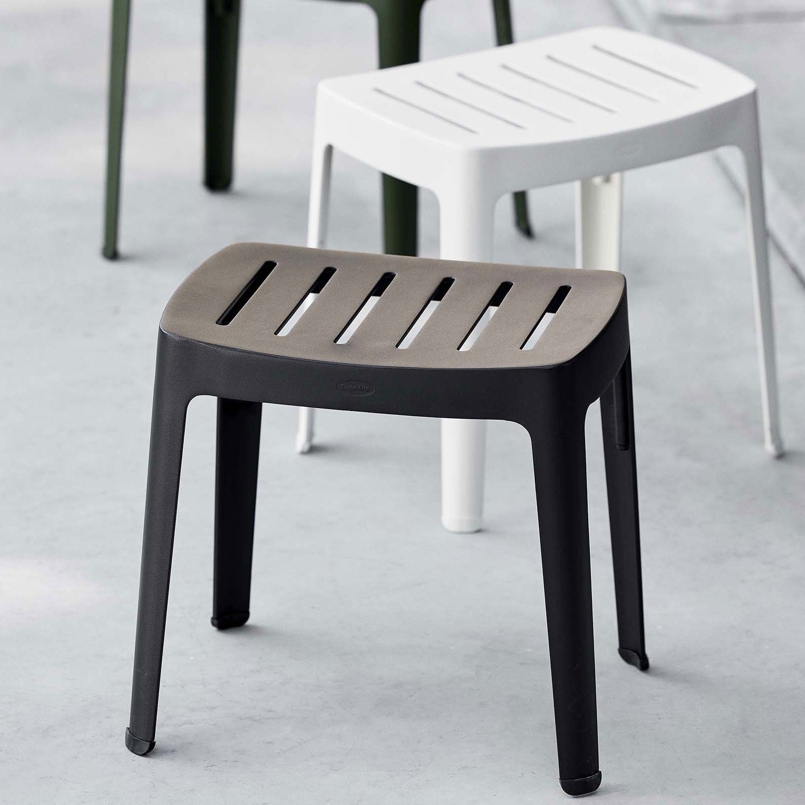 Cut Pall Black Aluminium 