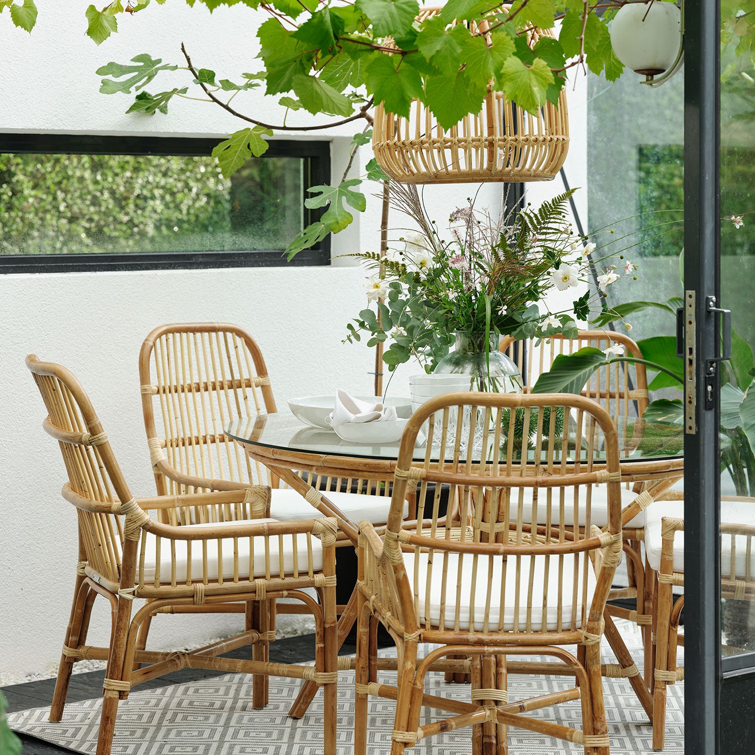 Vallda matbord 120 cm natur 