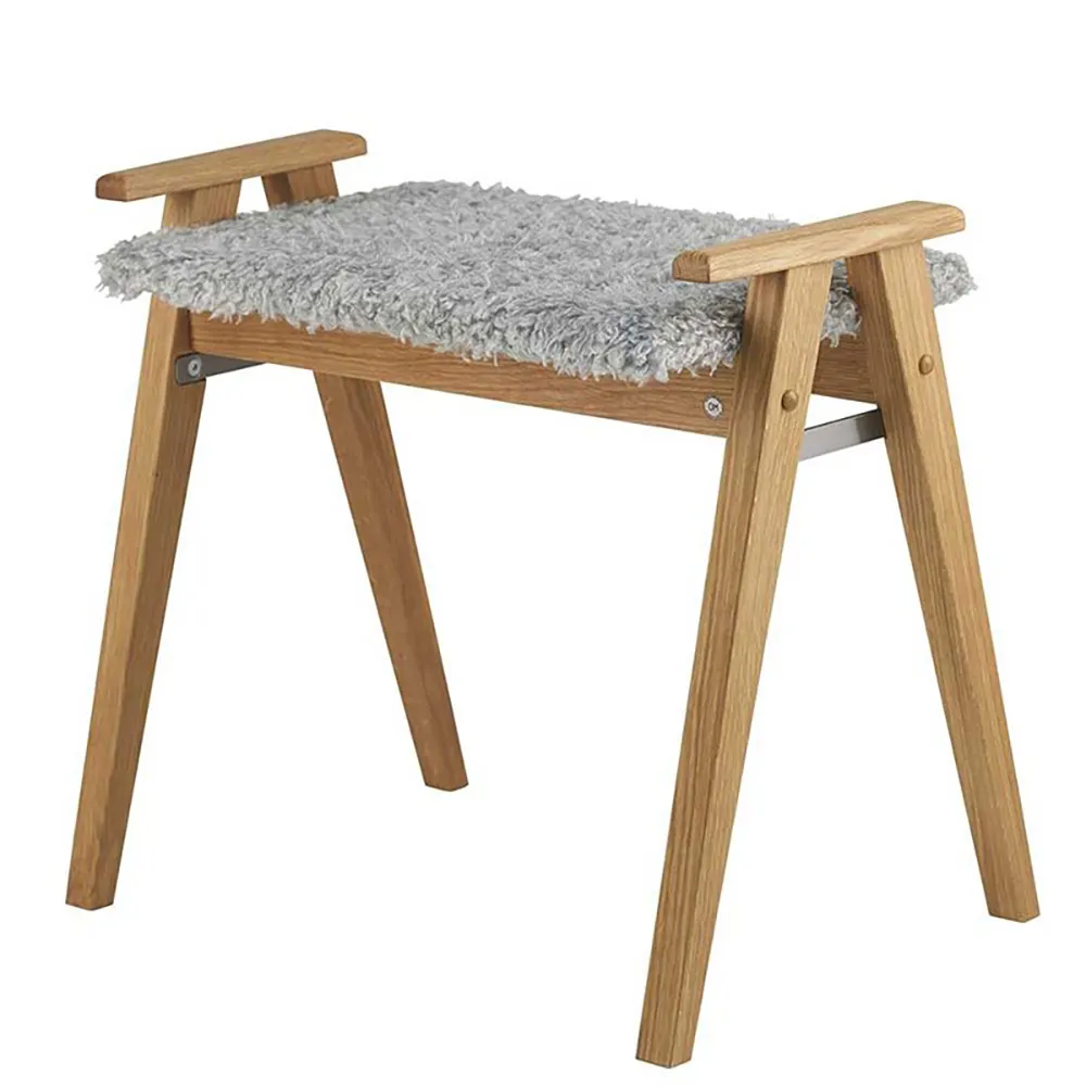 Oscarssons Möbel, Alme Pall Oljad Ek/Fårskinnslook ljusgrå