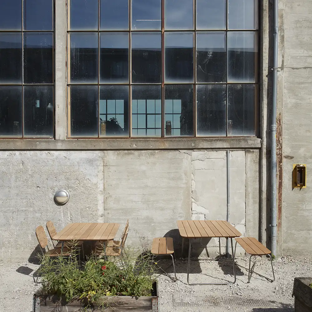 Lilium Matbord 160 cm Teak 