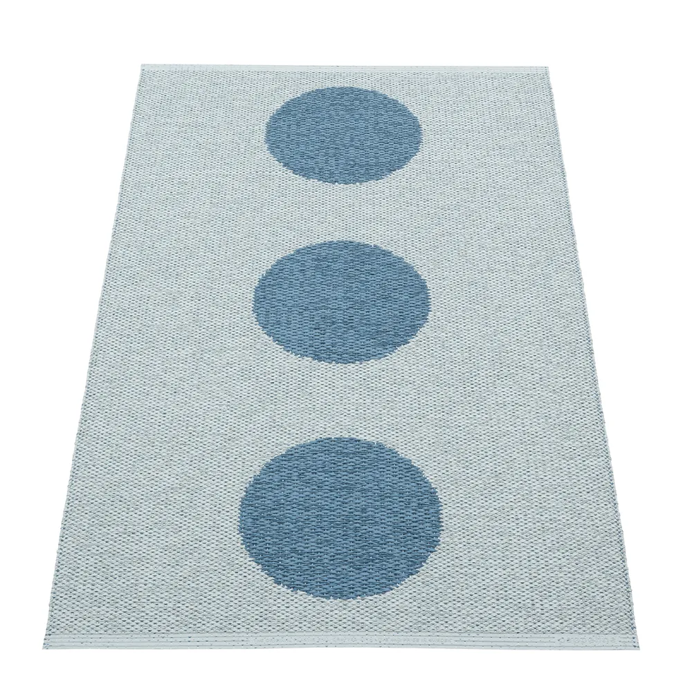 Vera Pop matta River Blue/Blue Fog 70 x 120cm