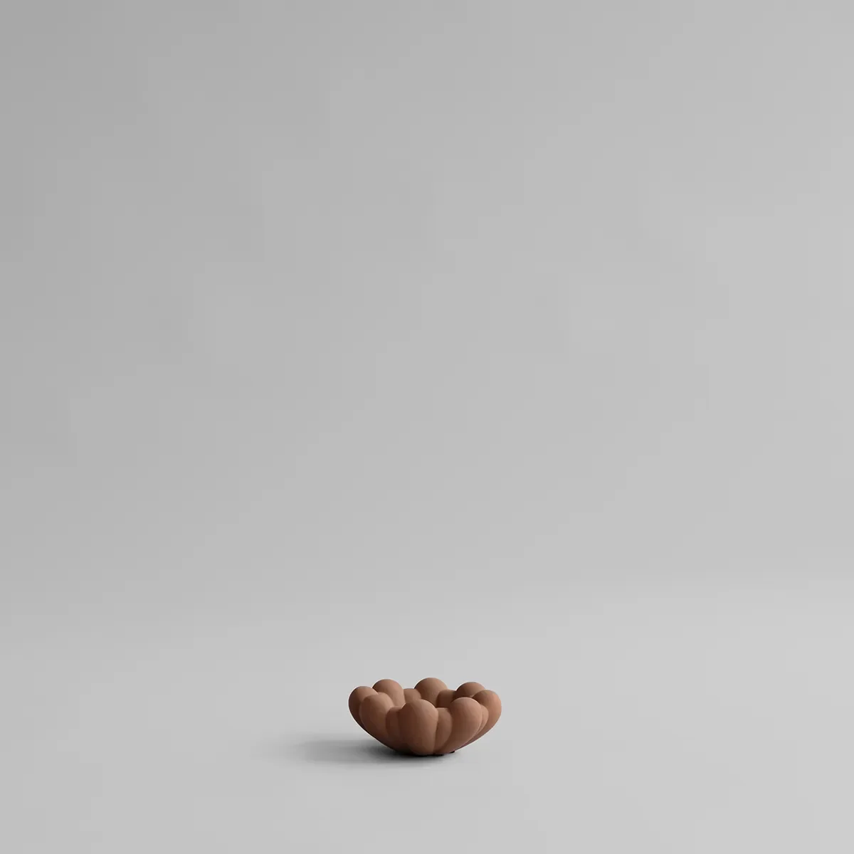 Handgjord Dekorationsskål Bloom Almond Ø 15,5 cm