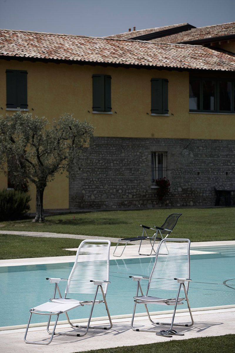 Spaghetti solstol svart aluminium 