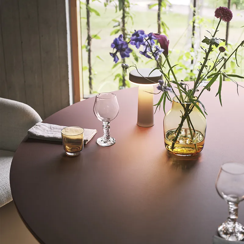 Midst matbord 120 cm - Dark Red Linoleum Dark Red