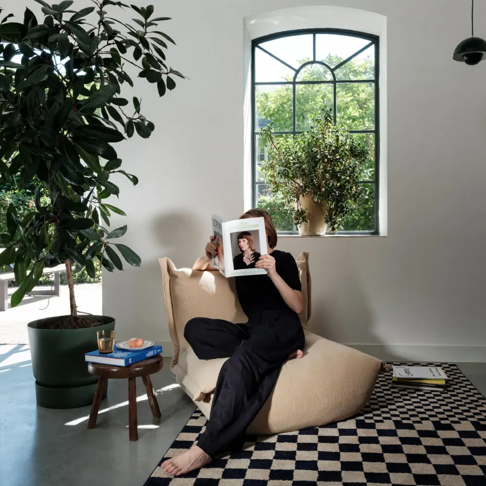 The BonBaron slim cord beige