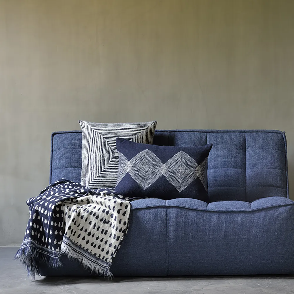 Linear Diamonds Kudde 40x60 cm