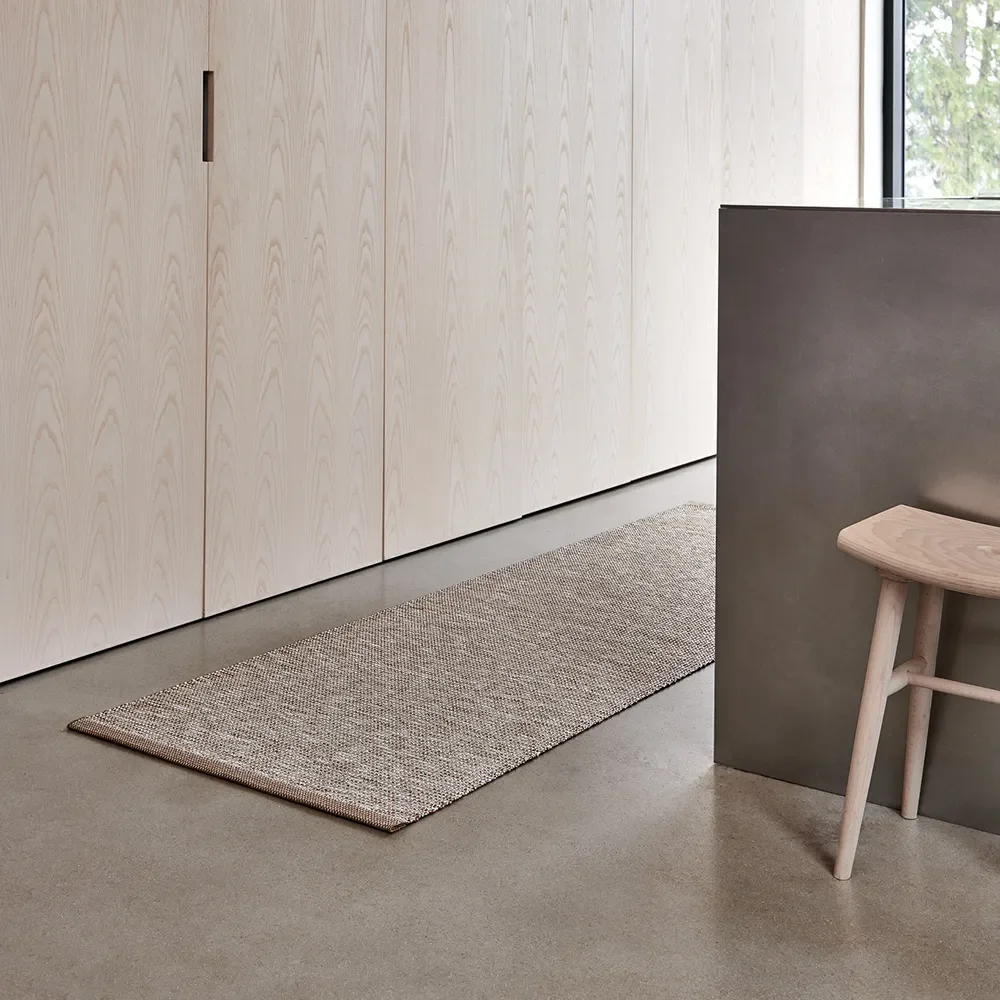 Alternativ bild 1 för Pappelina, Sam matta 70 x 225 cm Brown/Linen