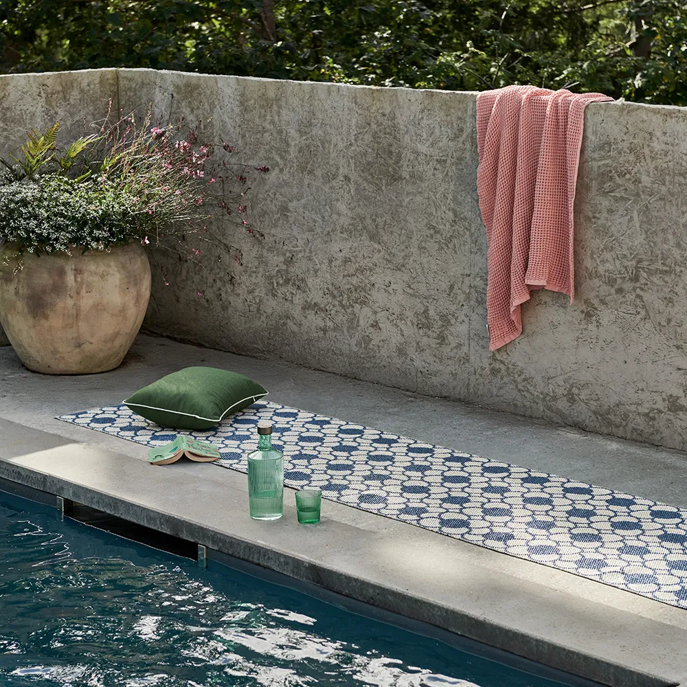 Anya matta River Blue/Vanilla 70 x 200 cm