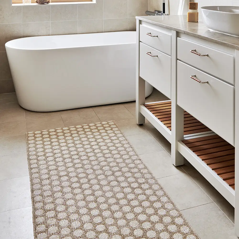 Alternativ bild 1 för Pappelina Noa matta 70 cm x 150 cm, beige/vanilla