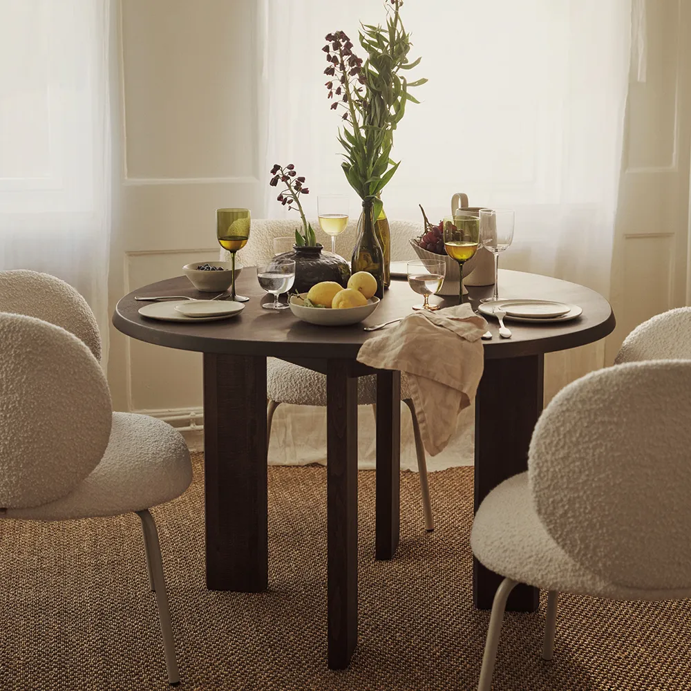 Alternativ bild 1 för Ferm Living - Tarn Dining Table - Matbord - Tarn Dining Table - 115 - Dark Stained Beech - W113.5 x D104.6 x H73 cm