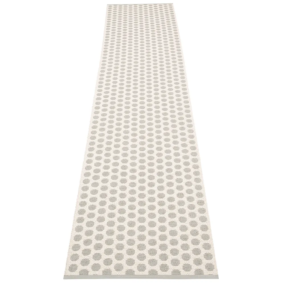 Pappelina Noa matta Warm Grey/ V/ W. Grey stripe 70 x 350 cm