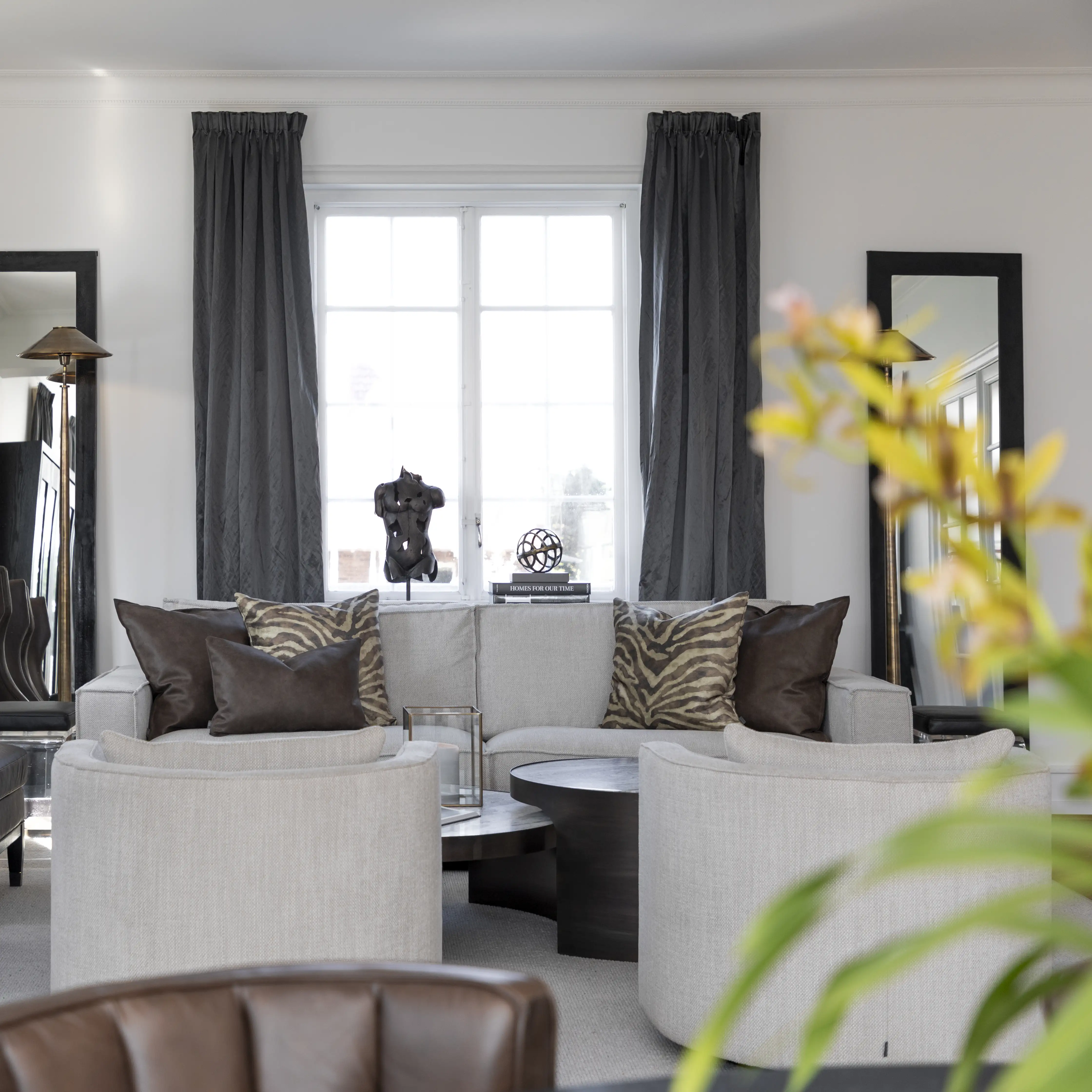 Snurrfåtölj Joan Quiet natural