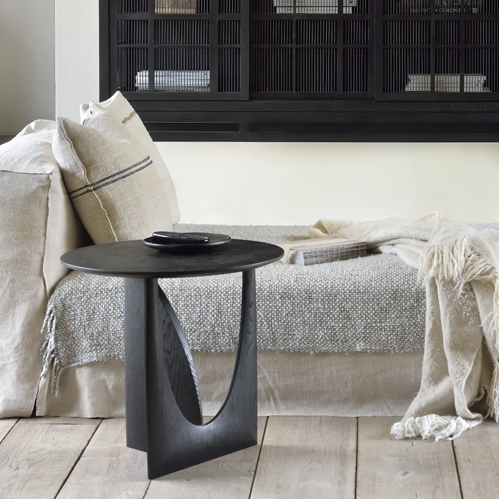 Geometric Sidobord Ek svart