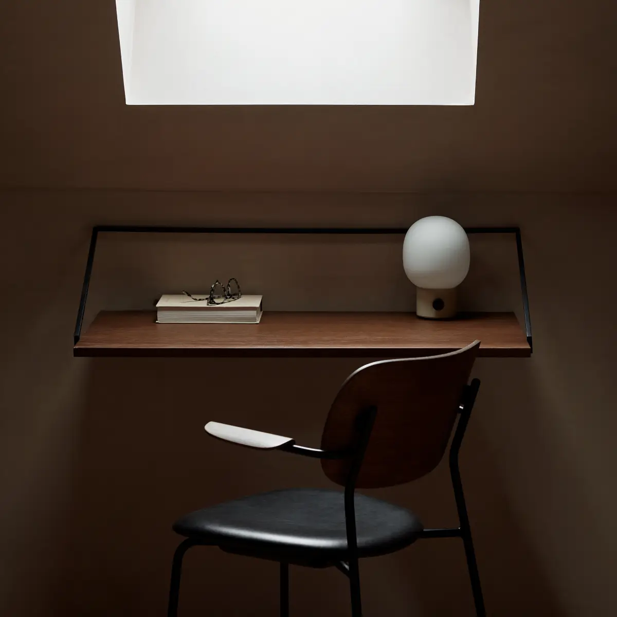 JWDA Portabel Lampa Steel Alabaster White