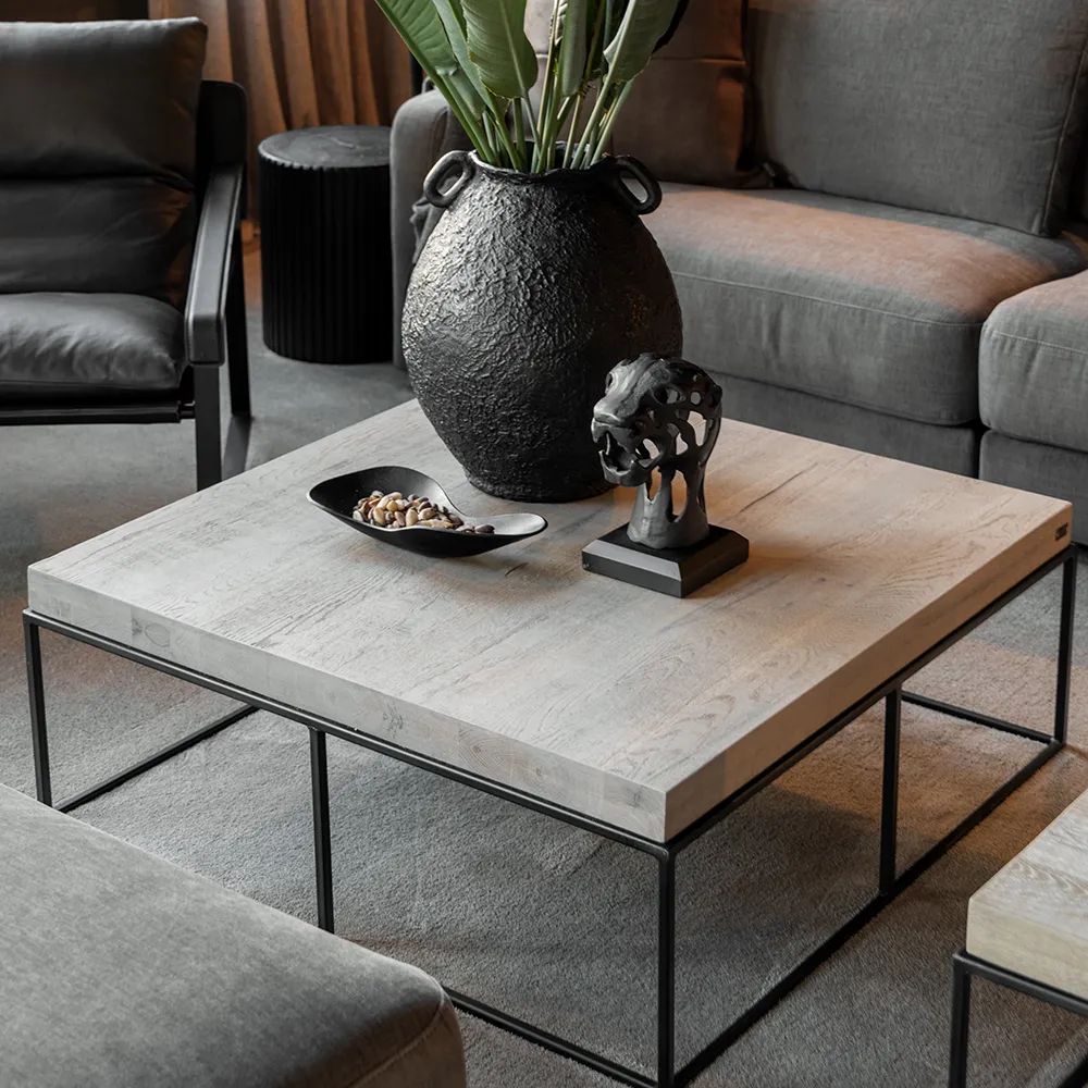 Alternativ bild 1 för Fiora urna svart