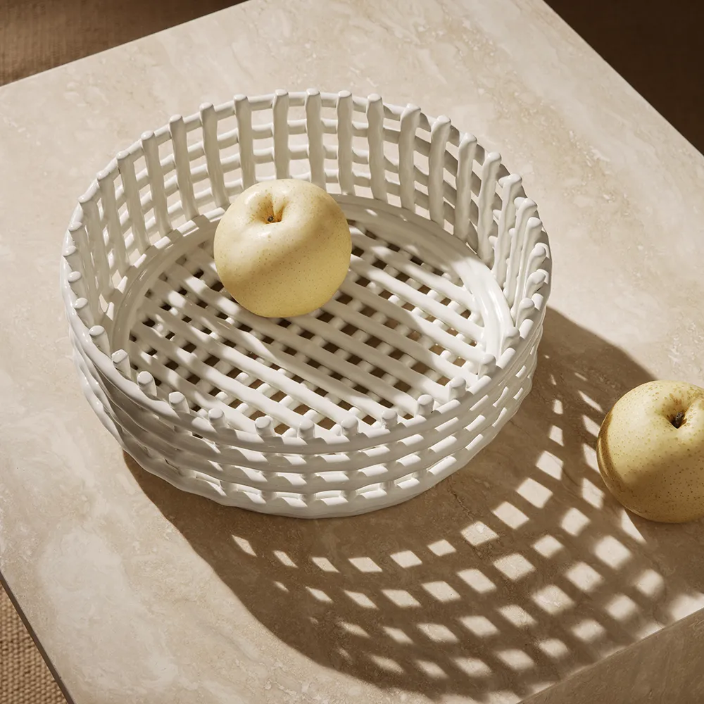 Alternativ bild 1 för Ferm Living - Ceramic Centrepiece - Kruka - Off-White - Ø29 x H10 cm