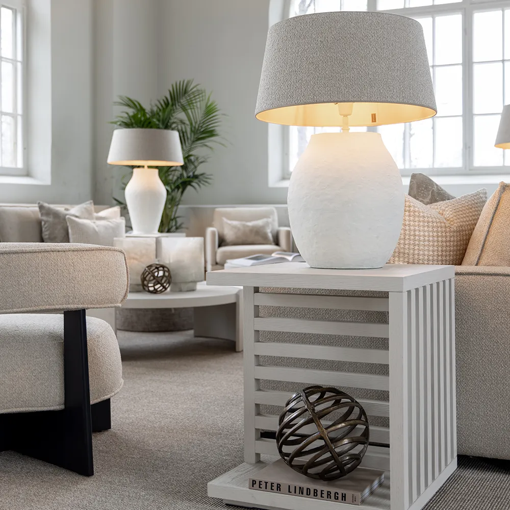 Alternativ bild 1 för Fiora bordslampa ivory