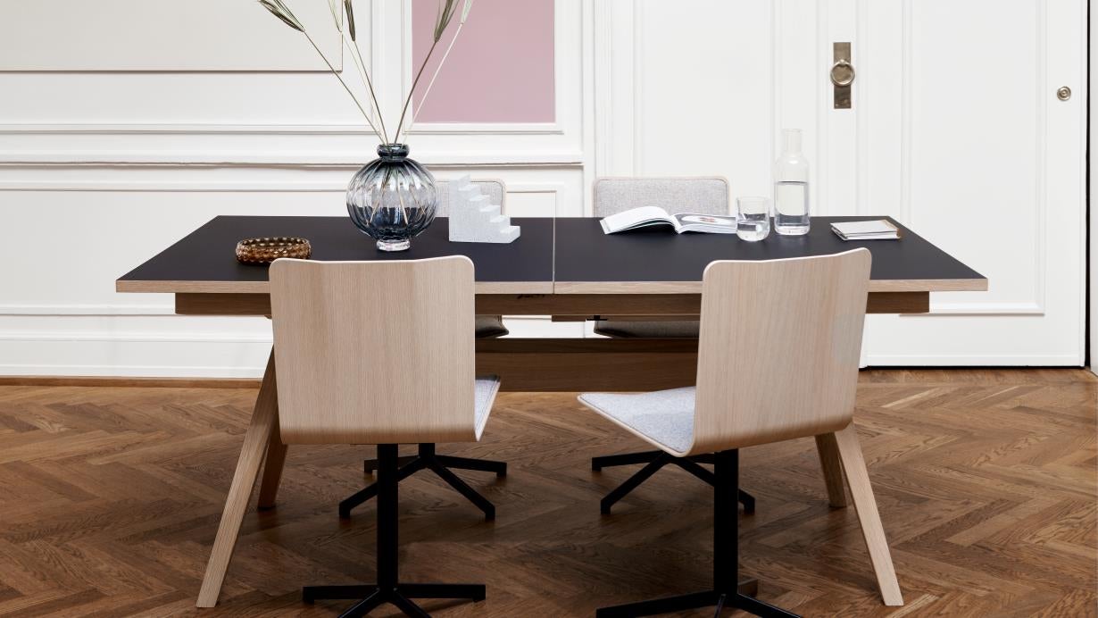 Sm803 stol svart och tyg i kategori 1