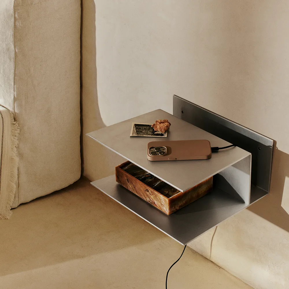 Alternativ bild 1 för Ferm Living - Lager Bedside Table - Nattduksbord - Aluminium - W35 x D30 x H15.5 CM