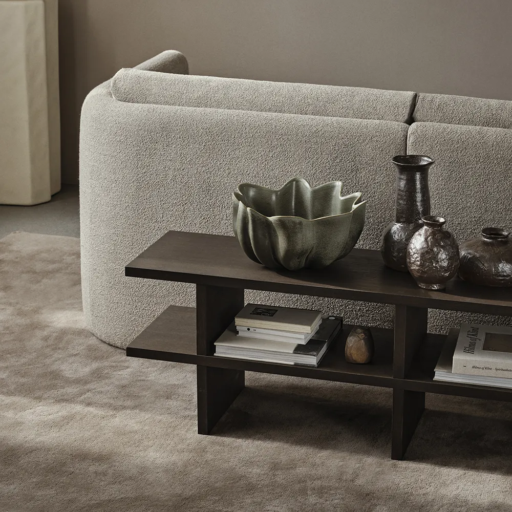 Alternativ bild 1 för Ferm Living - Kona Bench - Bänk - Dark Stained - W138 x D34 x H42 cm
