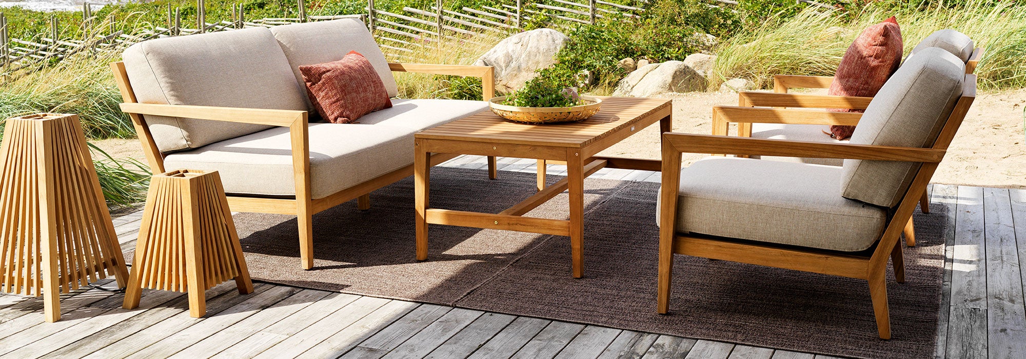Populär 2,5-sits soffa natur/svart teak 