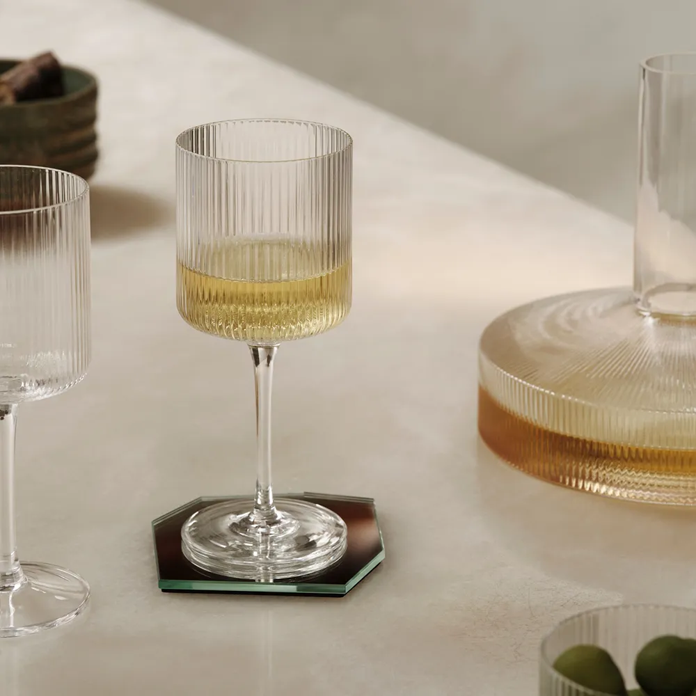 Alternativ bild 1 för ferm LIVING - Ripple Vit Wine Glasses Set of 2 Clear
