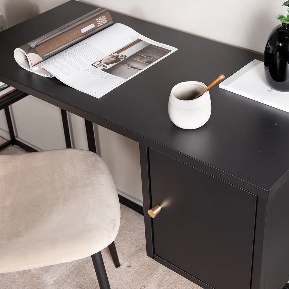 Alternativ bild 1 för Venture Design, Bakal Skrivbord Svart