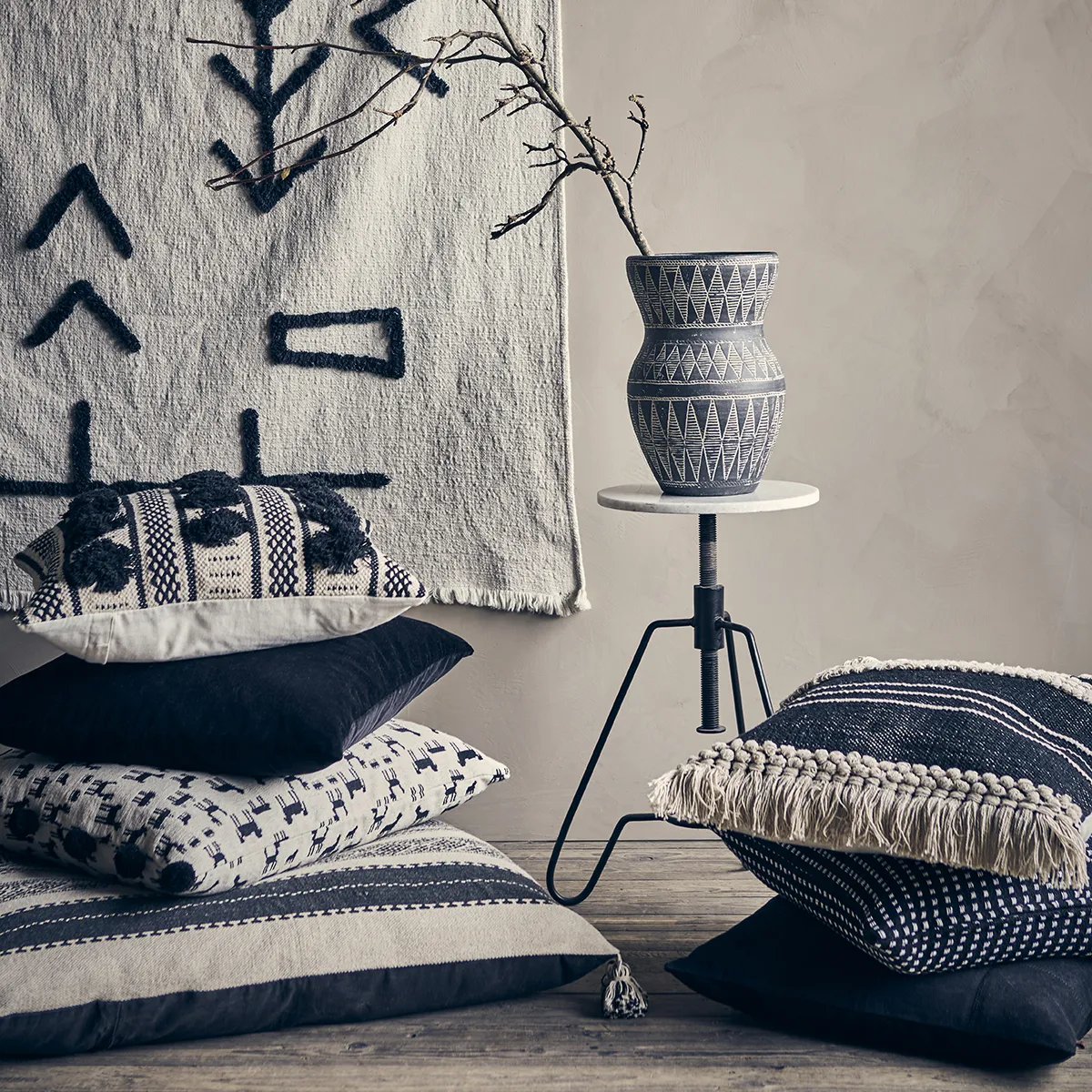 MINNA kuddfodral elfenben/svart