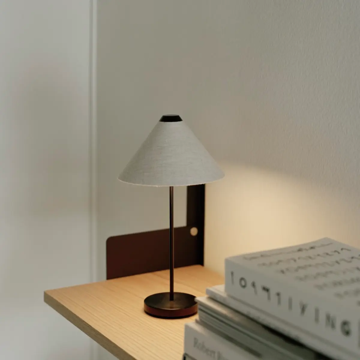Brolly Bordslampa Linne