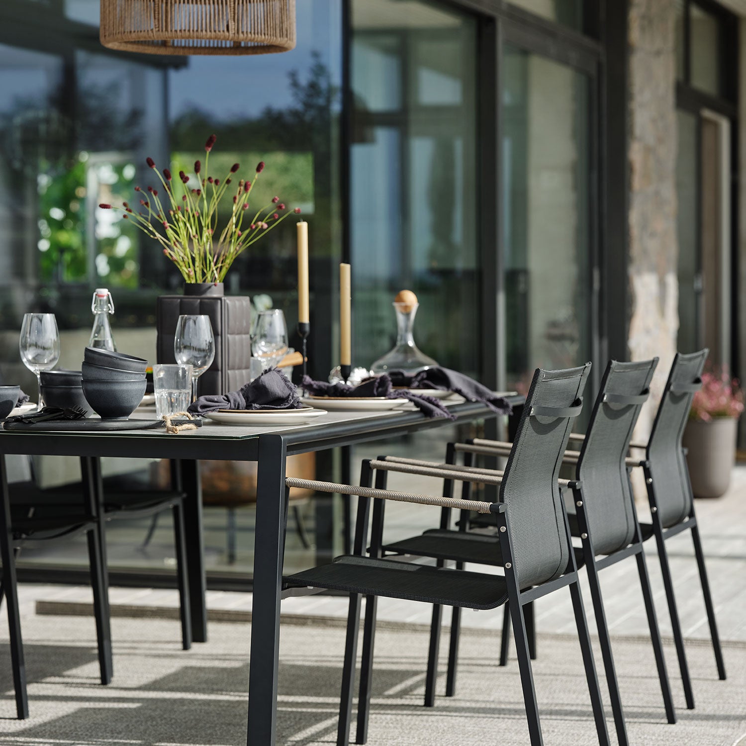 Lyra karmstol svart/grå 