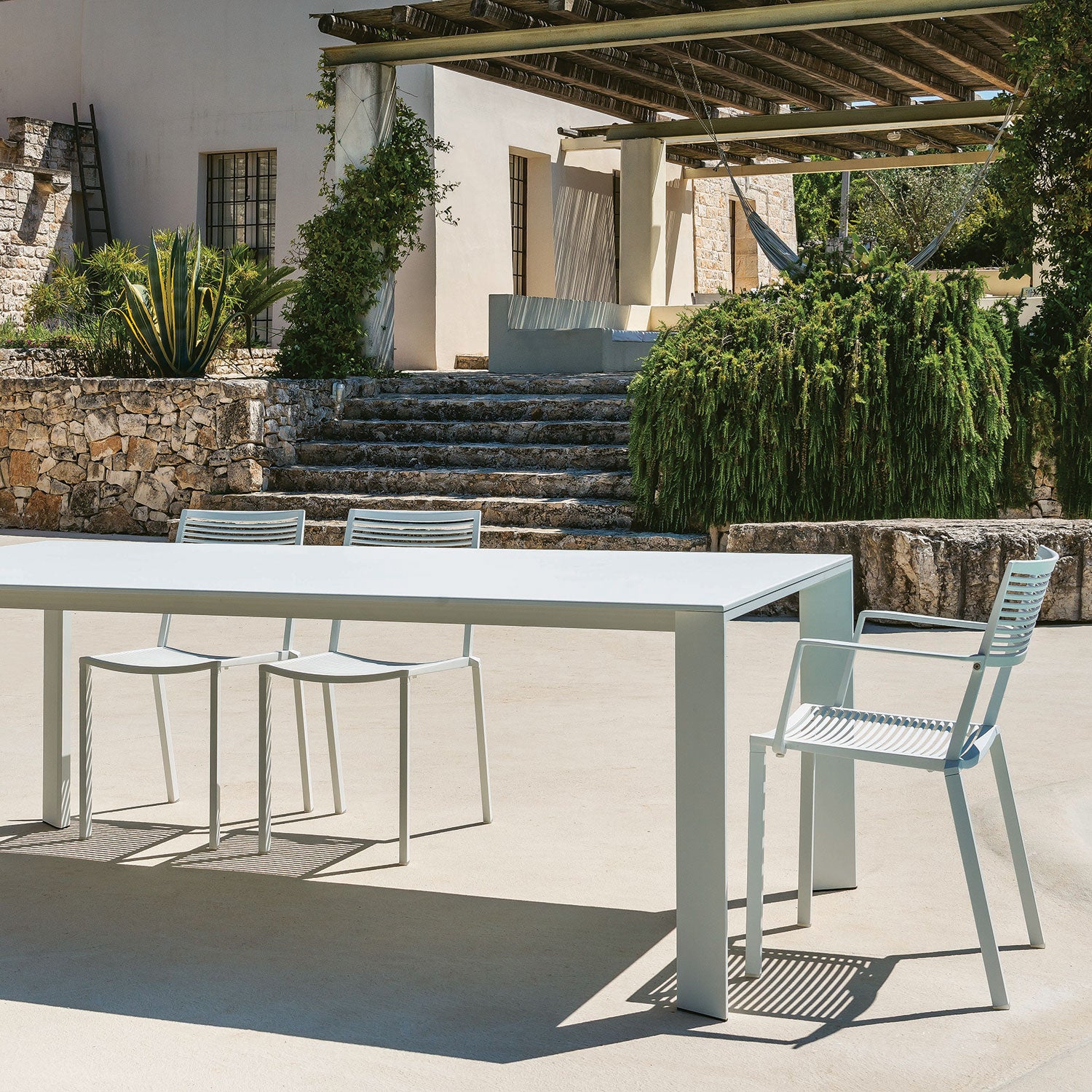 Easy Karmstol Stapelbar Dark Blue 