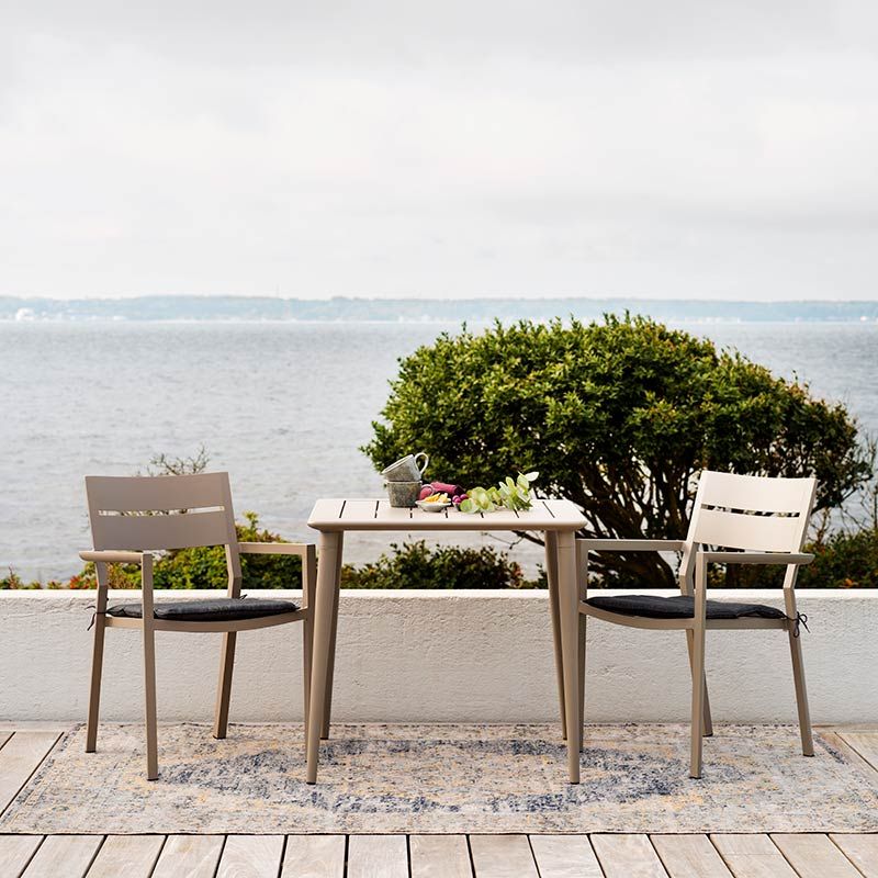 Nimes matbord 78x78 cm khaki 