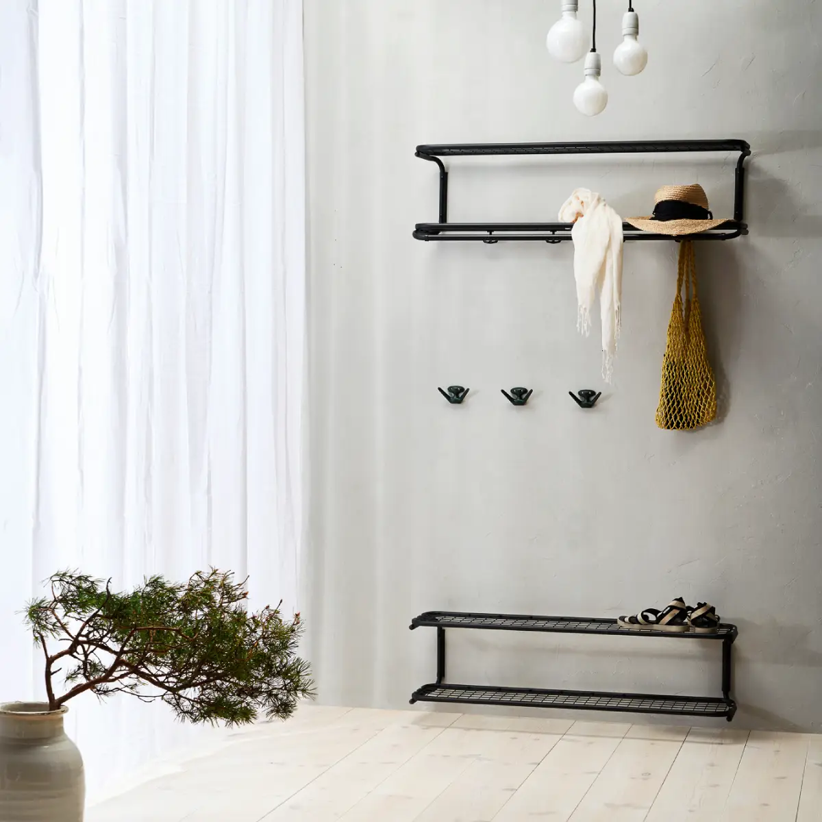 Classic skohylla 100 cm Svart Krom