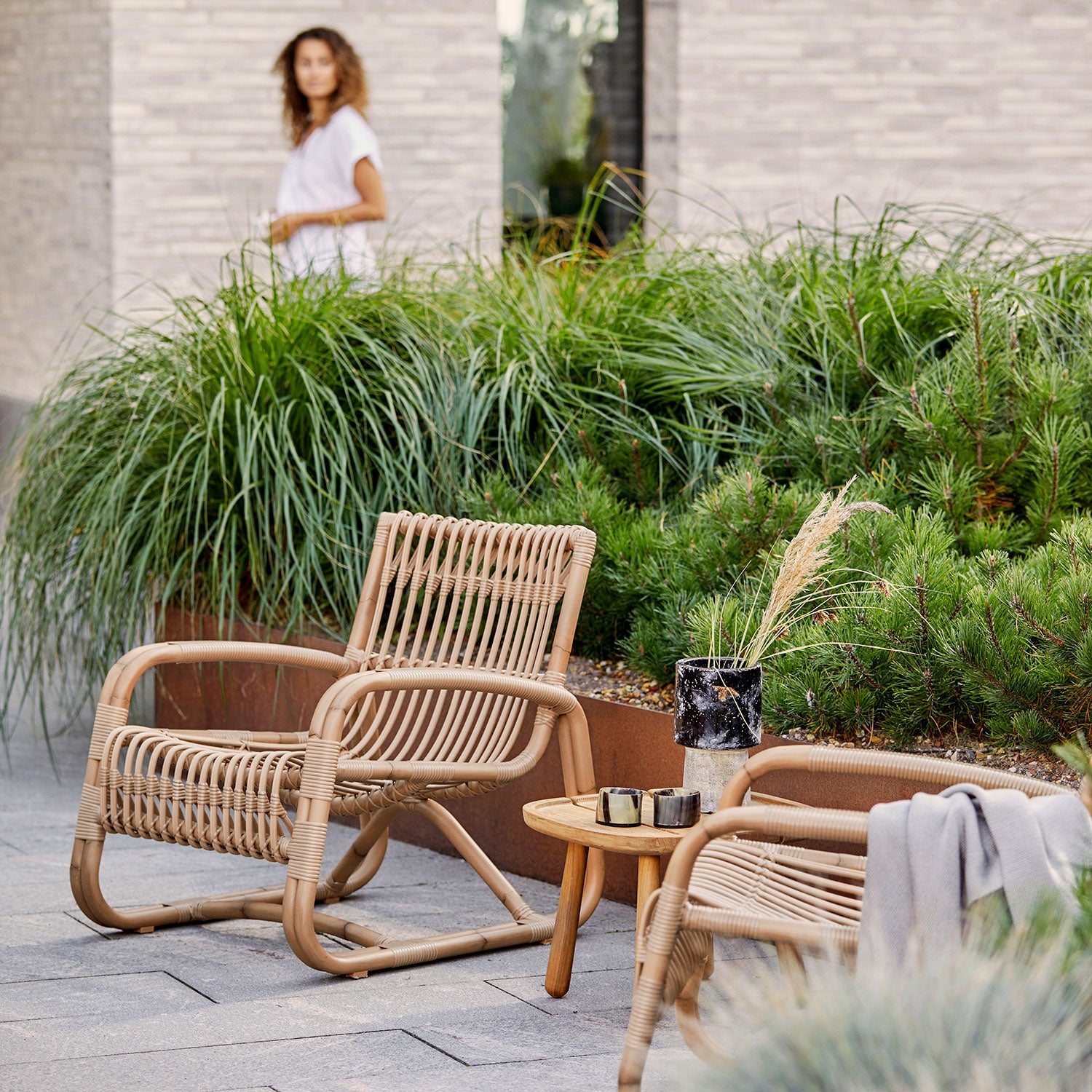 Curve loungefåtölj outdoor Natural