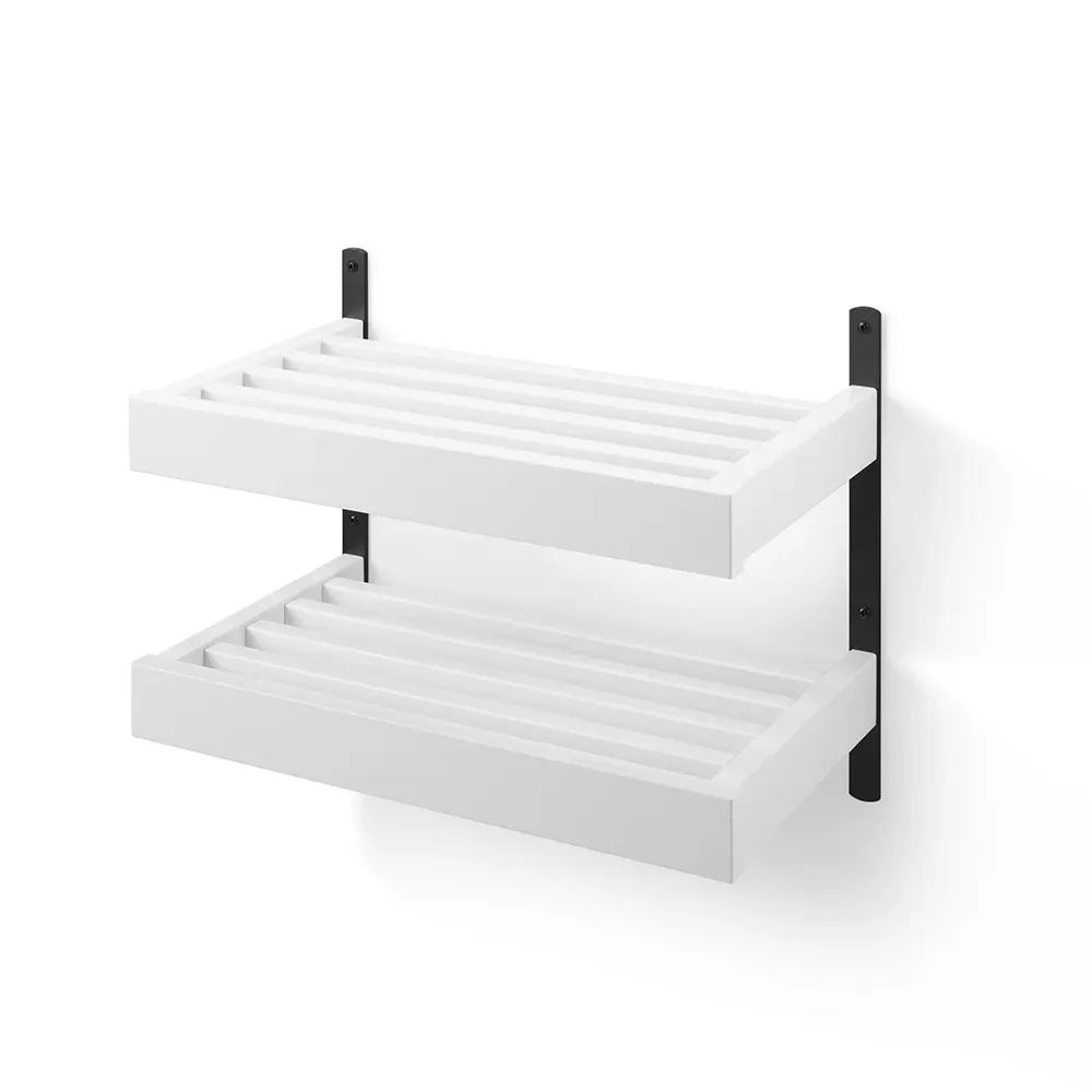 oscarssons möbel, nadja skohylla 50 cm 2 plan väggmonterad vitlackad björk/mattsvart stål