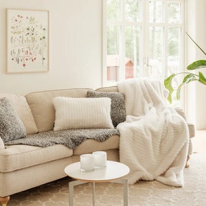 Grace Kudde 40x60 cm Ivory