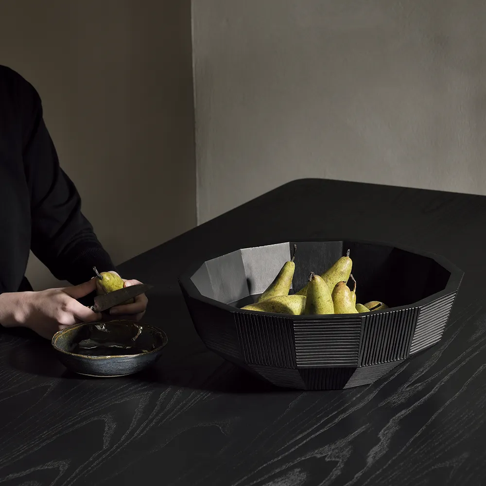 Striped skål svartlackad mahogny