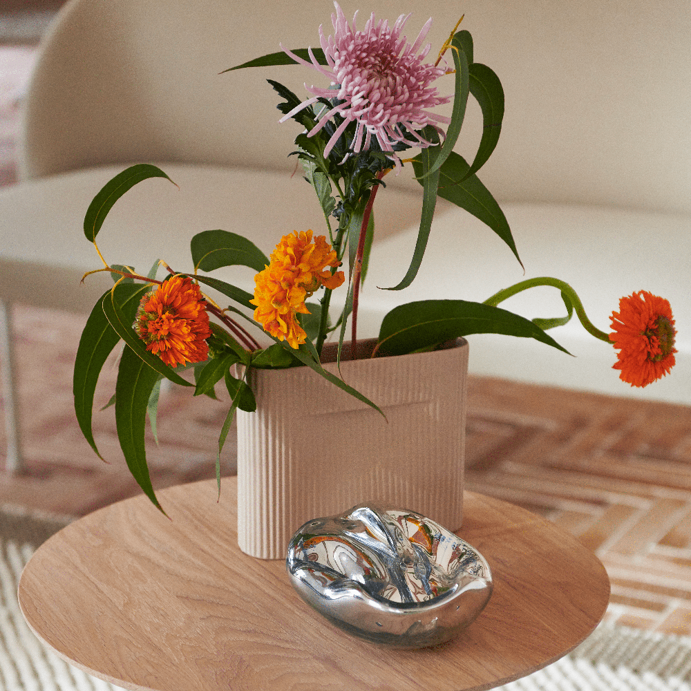 Ridge Vas H: 16,5 cm Beige