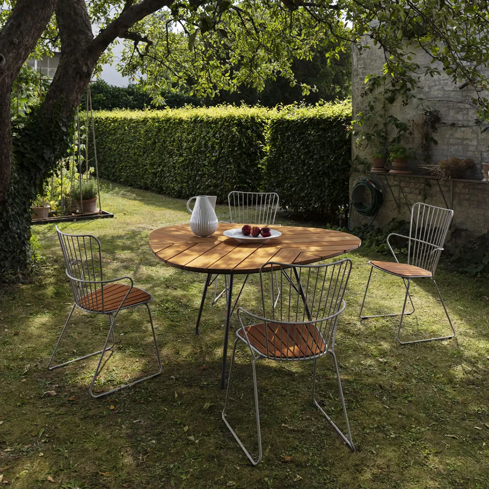 Leaf matbord 146x146 cm aluminium/bamboo 