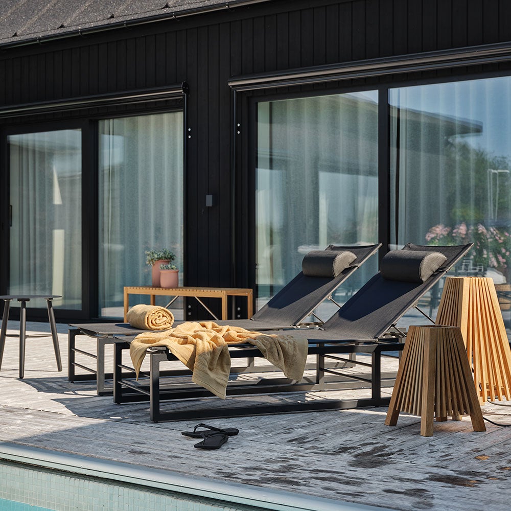 Vevi vilsäng svart/svart 